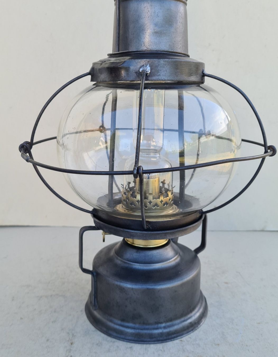 Lampen & Licht: Alte Petroleum Stall-Laterne Sturmlaterne – Gebraucht aus Frasnacht von Carawill 3