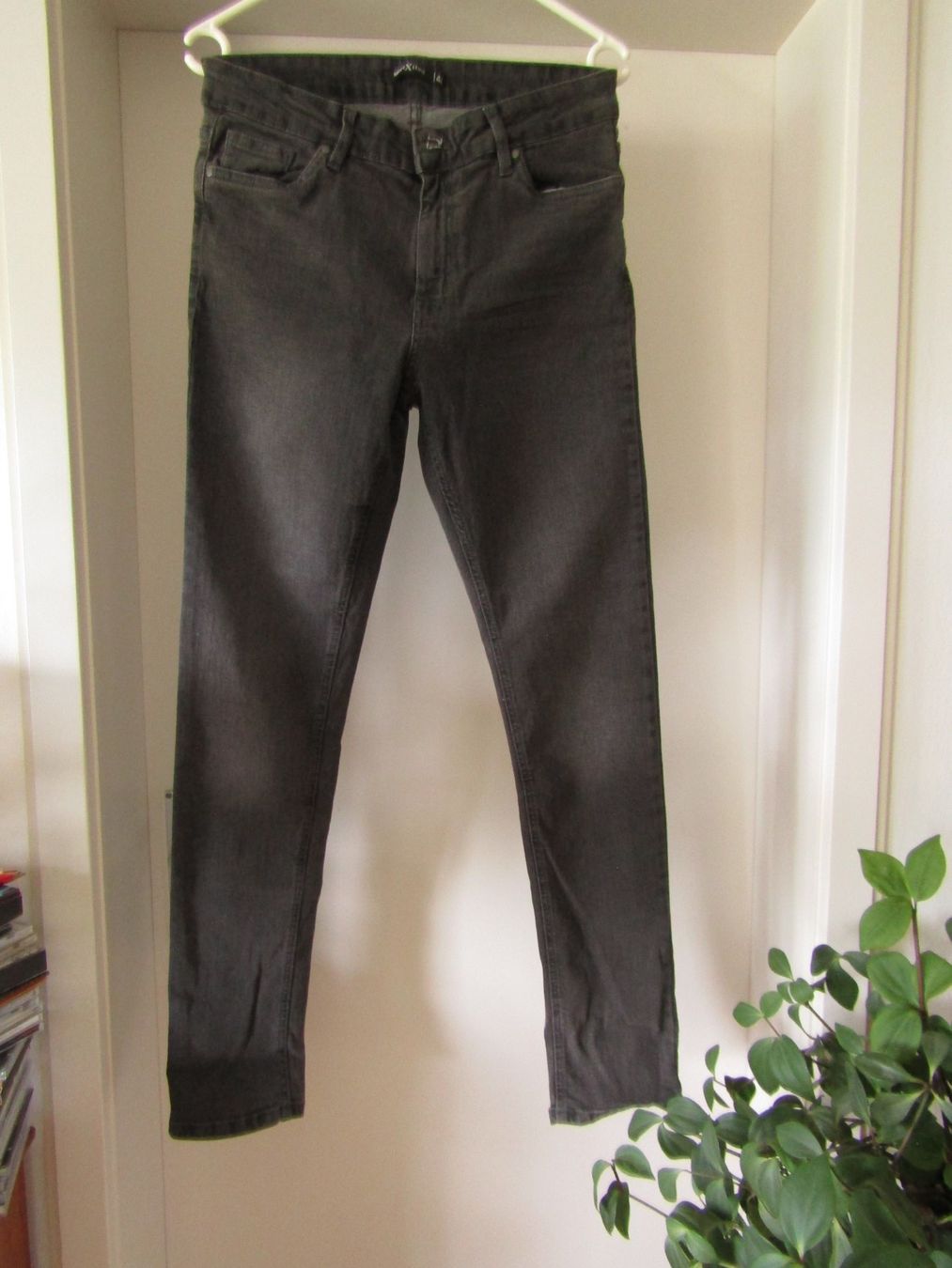 Jeans: Jeans dame NEUF,  taille 42 – Nuovo e nell'imballaggio originale da Delémont venduto da mamygateau
