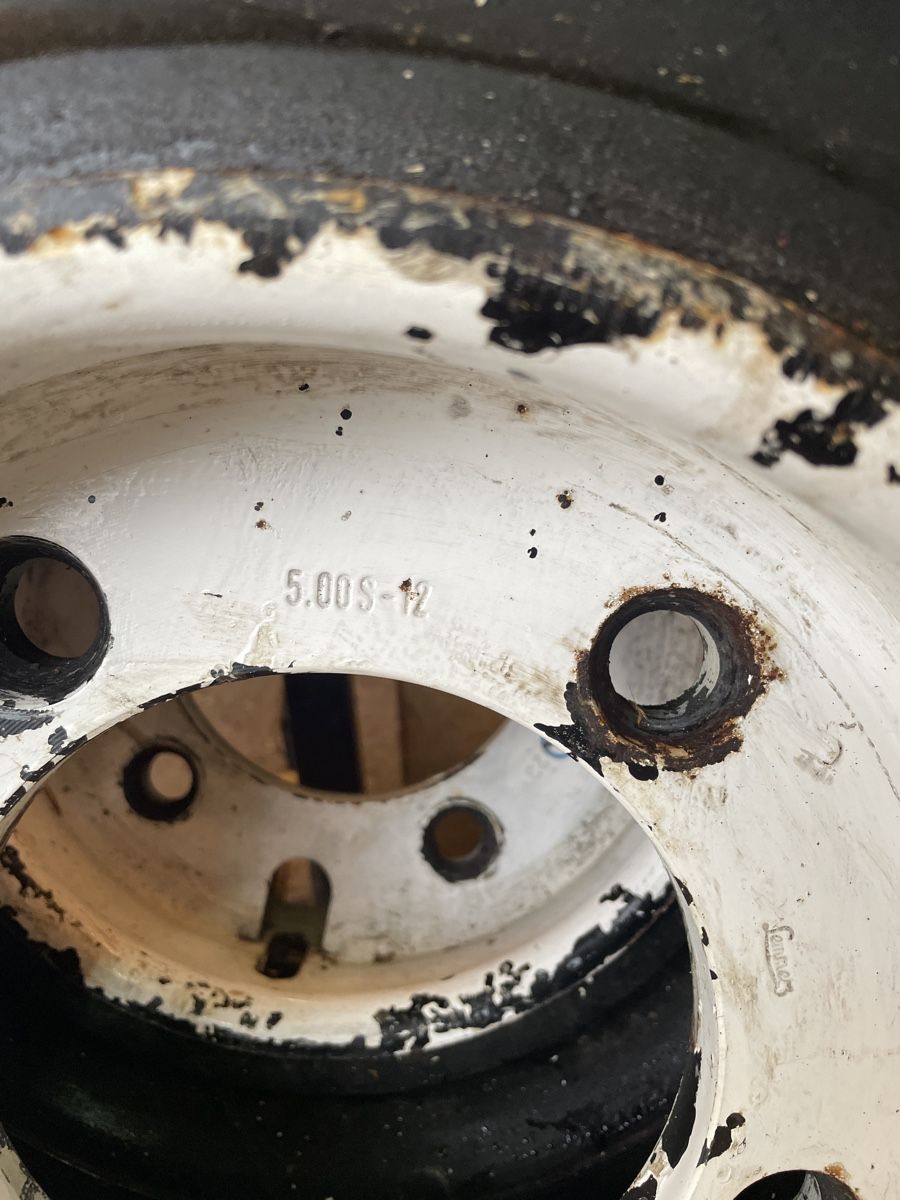 Carrelli elevatori e a forche: Staplerräder – Usato da Bubikon venduto da Bruno0087 3