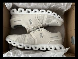 ON CLOUD 5 shoes - just like NEW! - for 26 cm feet