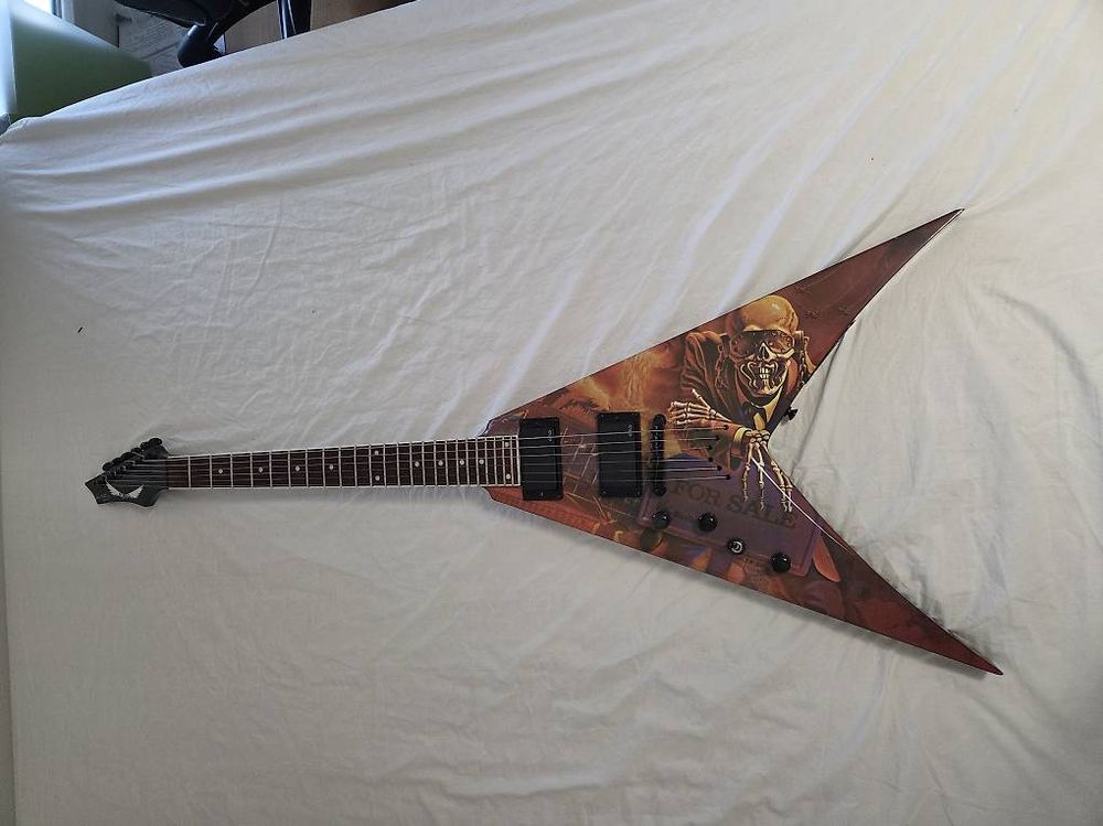 Guitare gaucher (Gebraucht) in Rolle für CHF 900 – nur Abholung auf ...