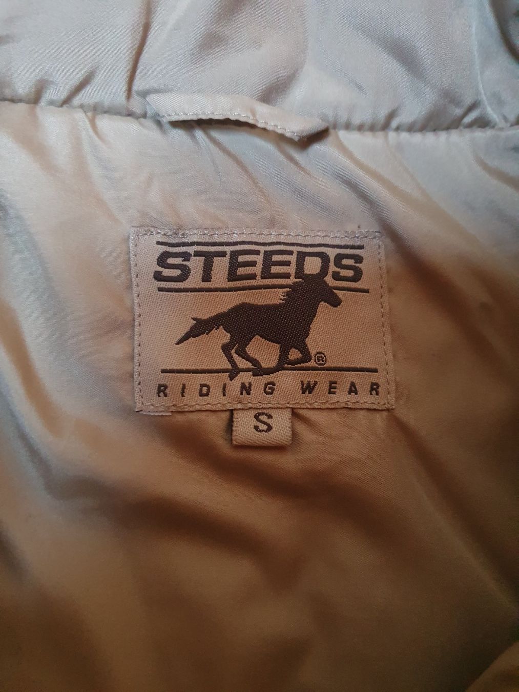Gilet & Giacche senza maniche: Steeds Damen Weste Grösse S beige – Usato da Teufen AR venduto da pischa 3