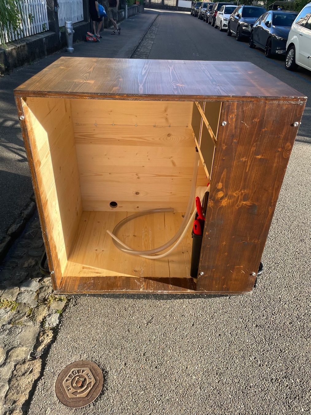 Allestimento di negozi e stand fieristici: Mobile Bar: E-Cargo Bike mit Aufbau (frisch ab Service) – Usato da Bern venduto da videgrenier_xr3 5
