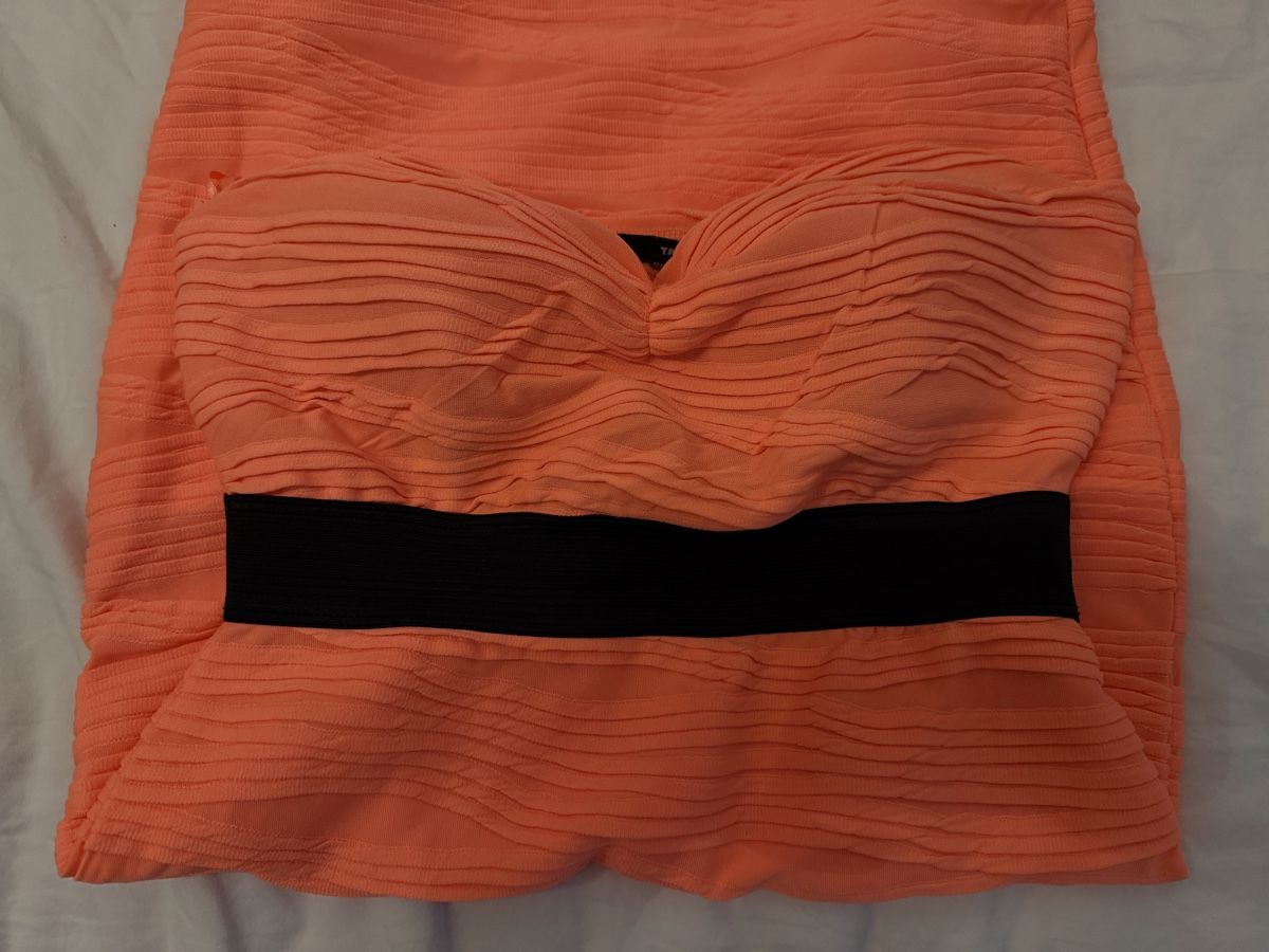 Tally Weijl Vestiti: Trägerloses Kleid – Usato da Eschenbach LU venduto da Tatzi1 2