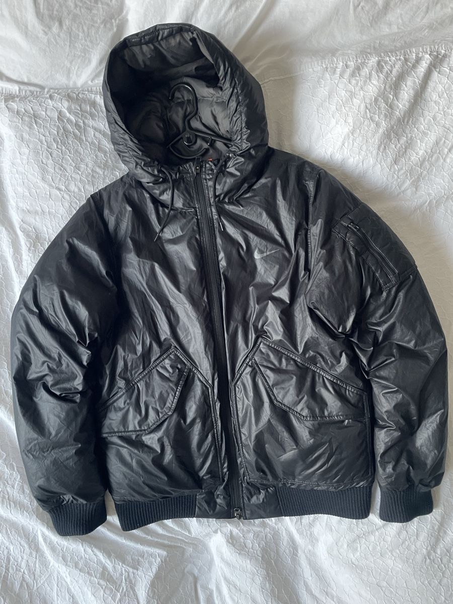 Nike Giacche: Nike Daunenjacke Schwarz Gr. M – Usato da Bern venduto da pesche789