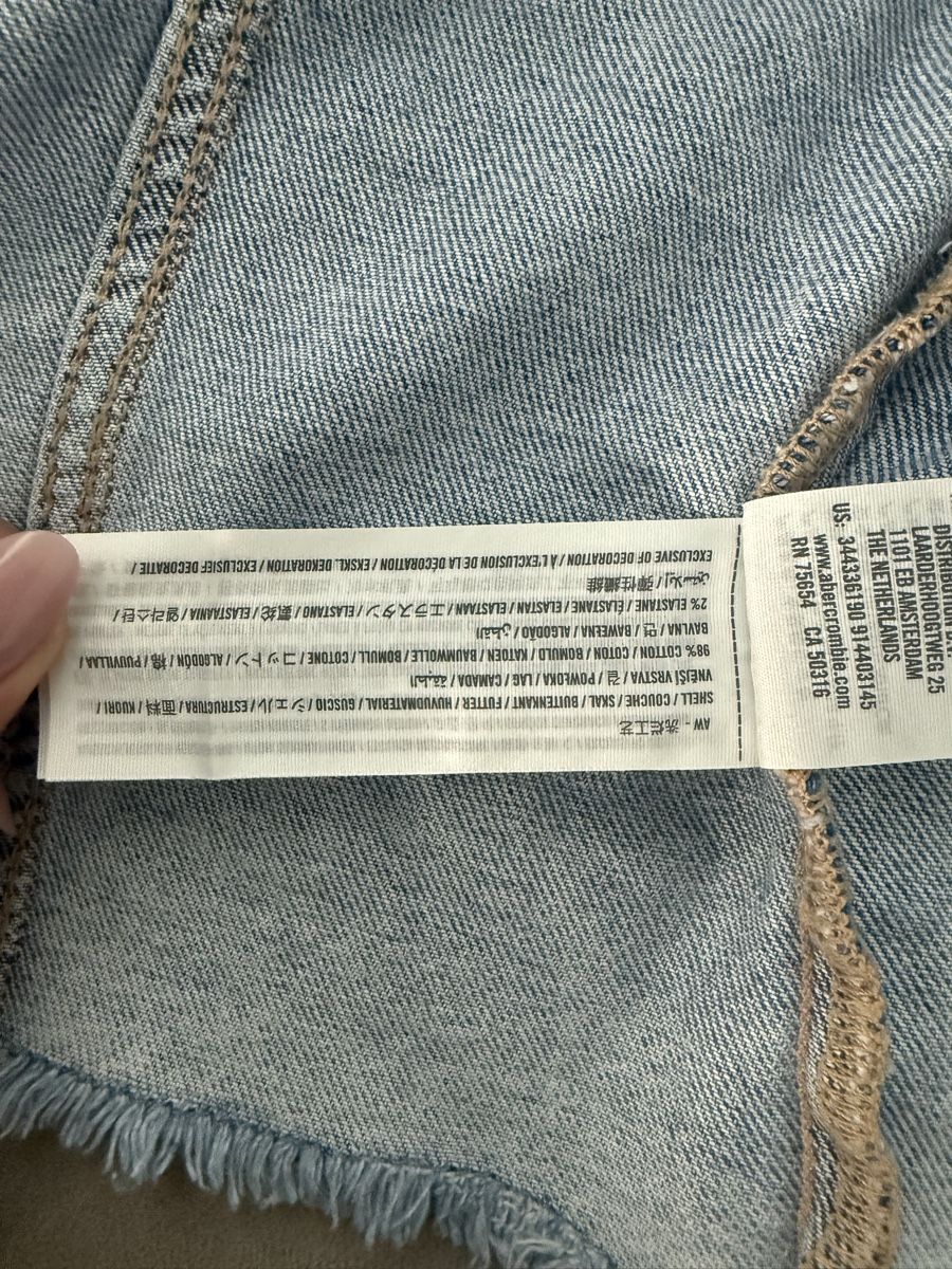 Hollister Giacche: Jeansjacke hollister L – Usato da Bassersdorf venduto da les_fw2p 2