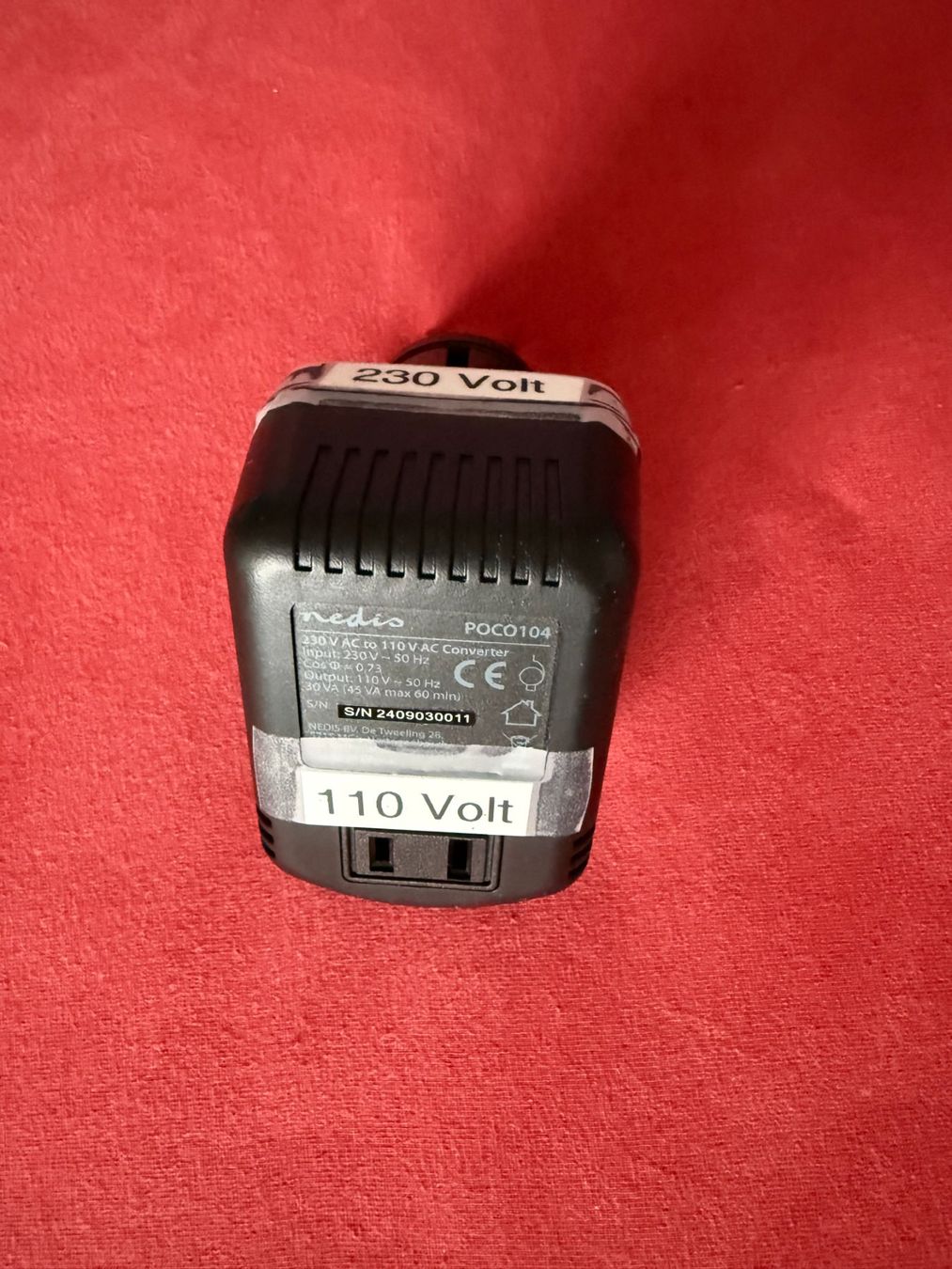 Unità & Adattatore: Adapter  220 Volt auf 110 Volt – Nuovo (secondo la descrizione) da Uetendorf venduto da andyboy53