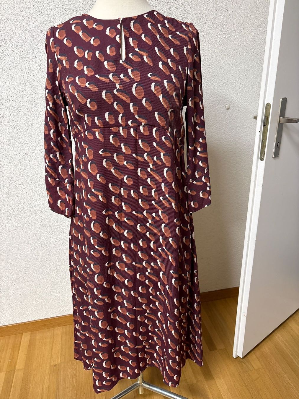 Nile Vestiti: Tolles neues Nile Kleid S – Nuovo (secondo la descrizione) da Maienfeld venduto da 8796