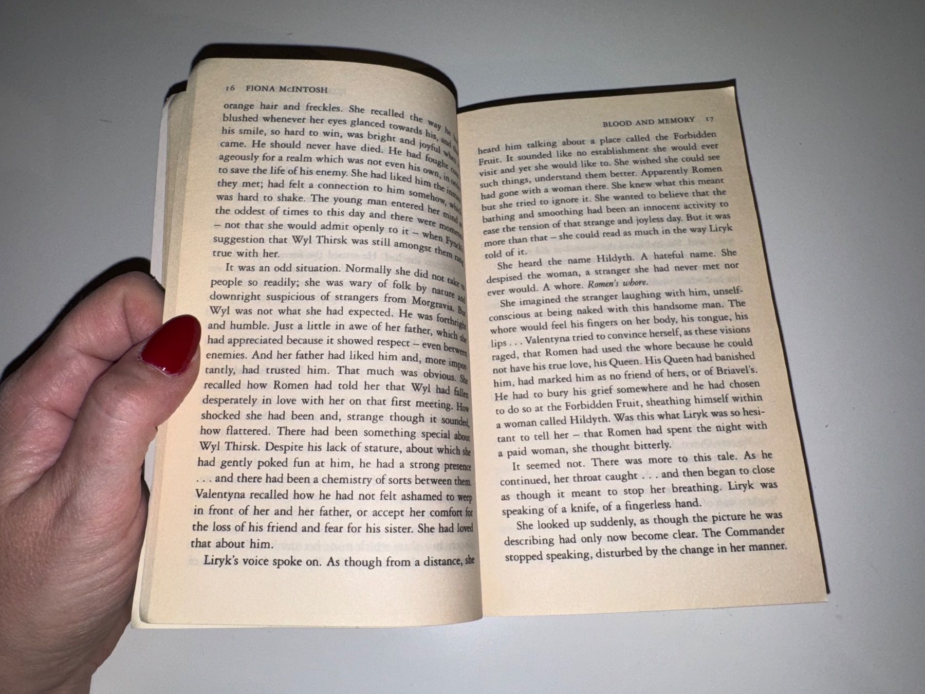 Bücher: NOVEL: Fiona McIntosh, Blood and memory – Gebraucht aus Grosswangen von English_books 4
