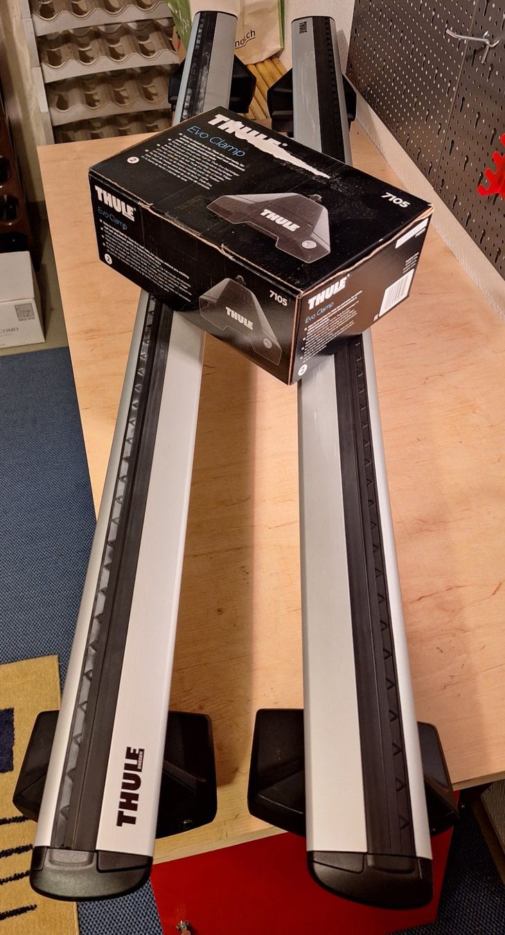 Thule Portapacchi: Thule Evo Clamp Fuss mit 2 Dachträgern – Usato da Hauptwil venduto da Markuseli 2