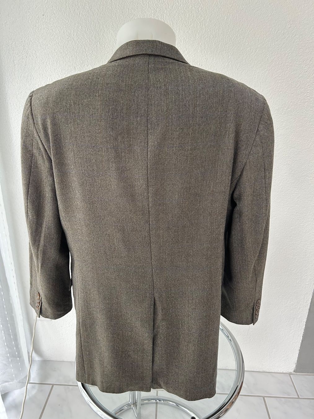 Burberry Giacche: Men's grey blazer Burberry, size 41R – Usato da Saland venduto da ele_vc96 2