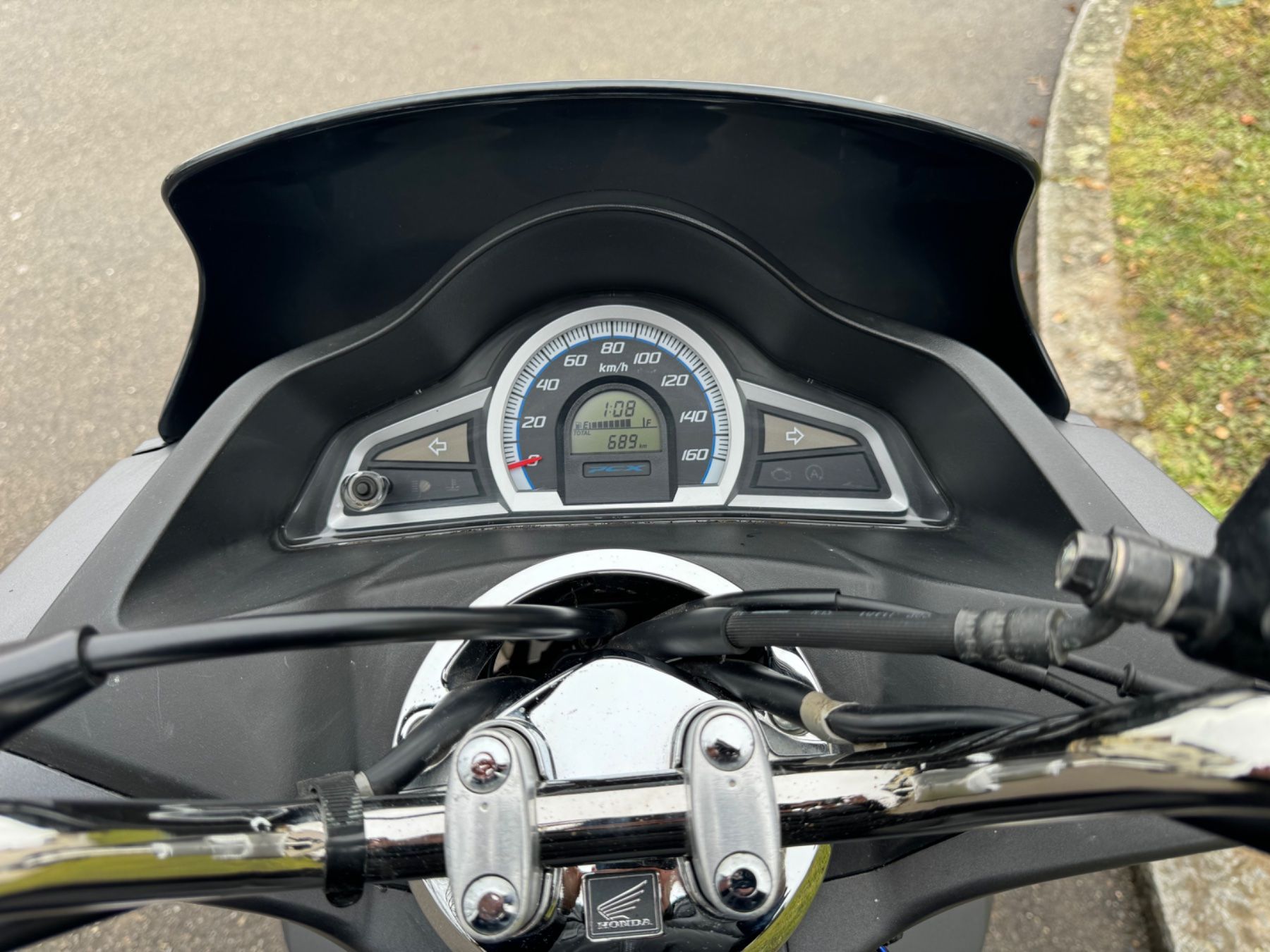 Honda Scooters: Honda pcx 125 – D'occasion à Zürich par Sparta365 7