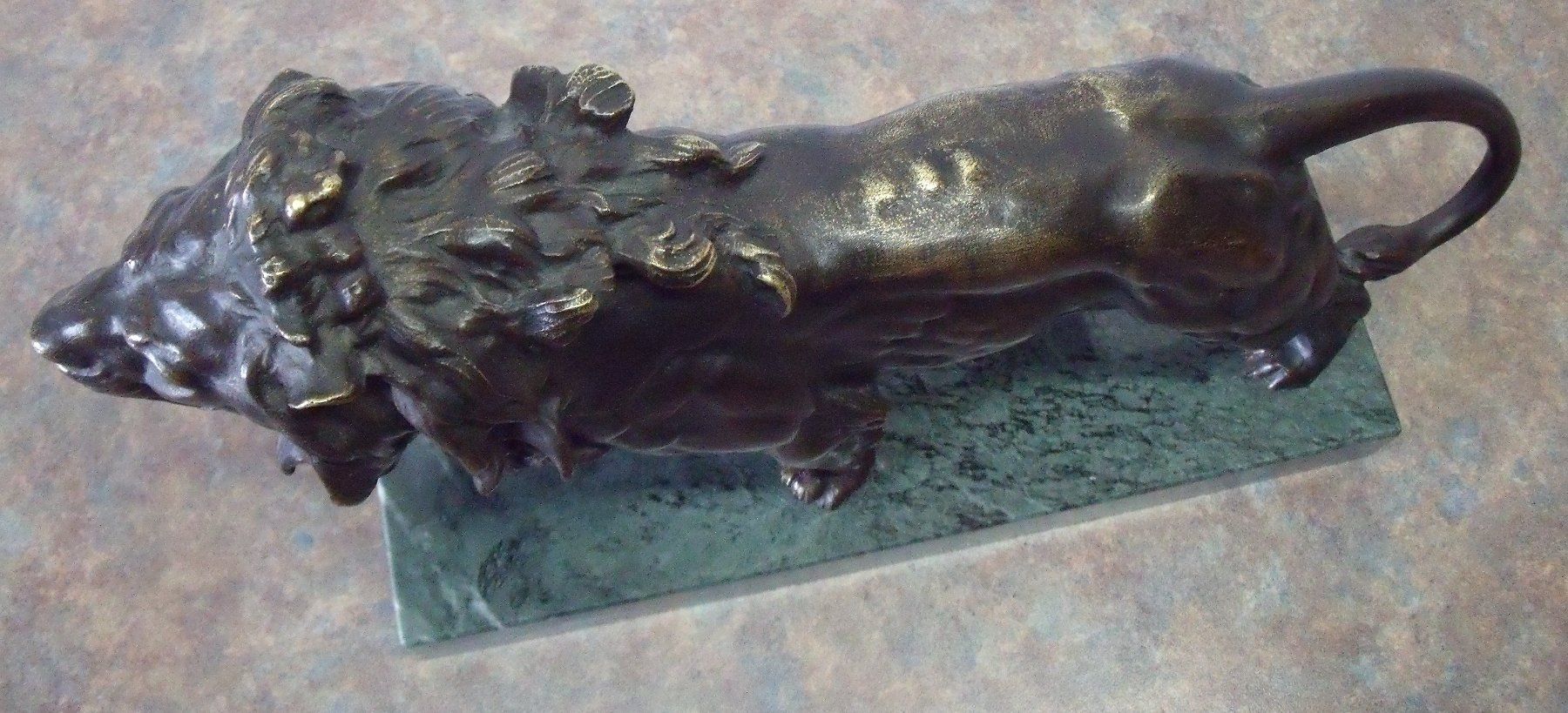 Statuette: BRONZE LÖWE GEPUNZT "MARTIN" – Usato da Neuenegg venduto da Holzli2 2