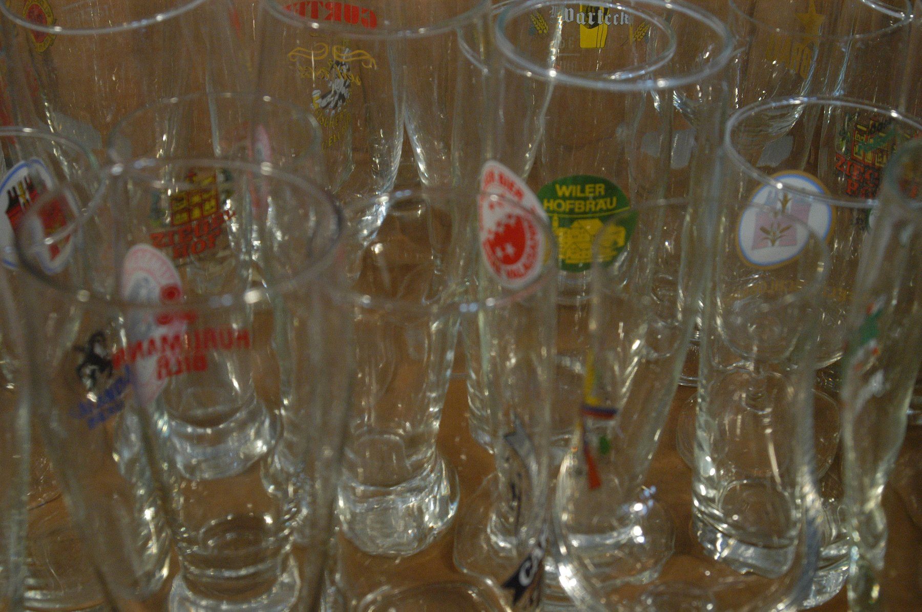 Gläser: Biergläser ca. 40 Stück alle verschieden – Gebraucht aus Herisau von Wisen 3