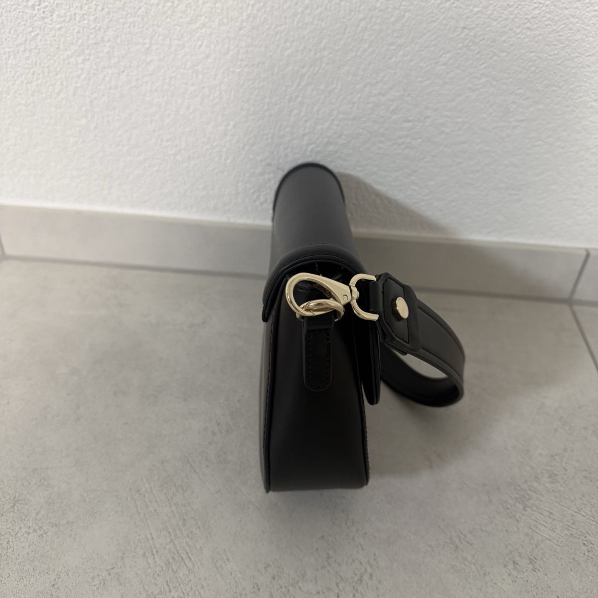 Valentino Sacs femmes: Valentino Handtasche Schwarz – Neuf (Voir description) à Winterthur par Koordinator 1