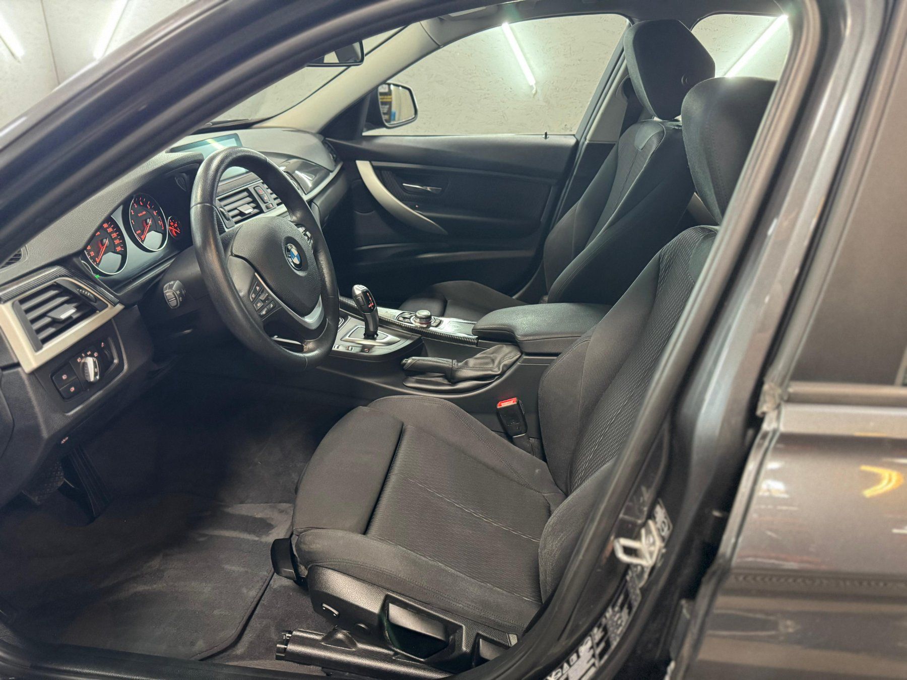BMW Automobili: BMW 320i xDrive Steptronic – Usato da Lienz venduto da D.Z.0709 5