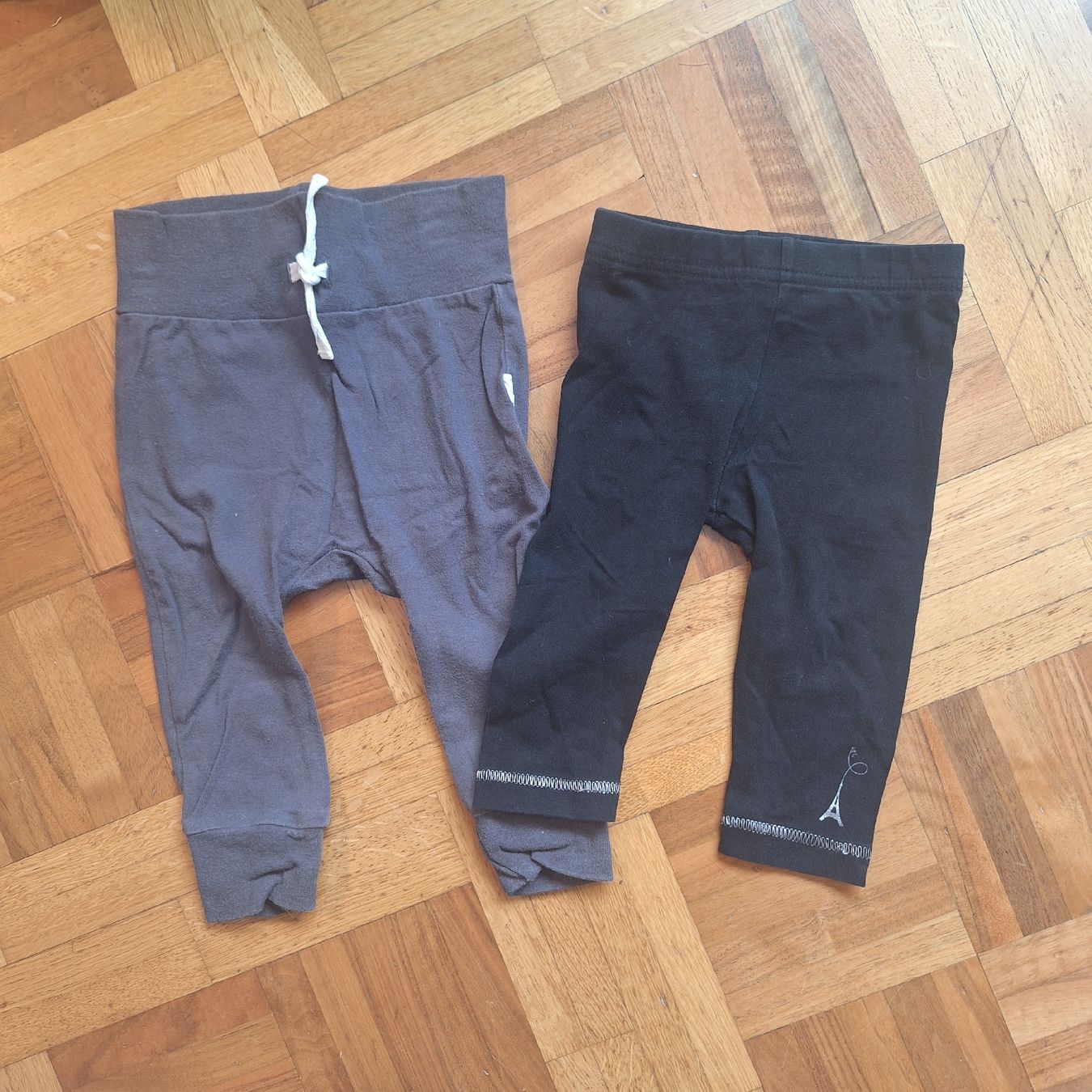 Okaidi Pantaloni: 2 Leggings Grösse 62 – Usato da Fribourg venduto da lf87