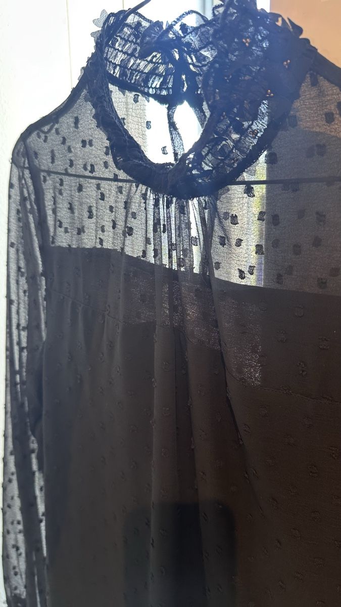 Top: Schwarze Cream Bluse, Grösse 40, festlich & elegant! – Usato da Neftenbach venduto da panam4 4