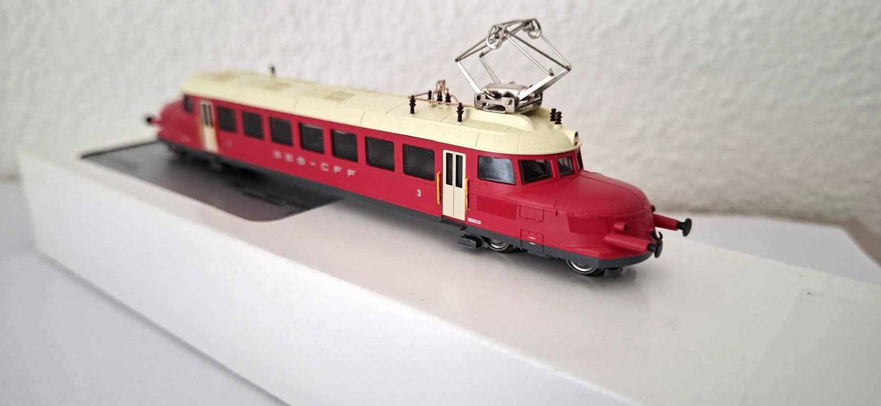 Hobbytrain Modellini di ferrovie: Hobbytrain roter Pfeil SBB H2643 – Nuovo e nell'imballaggio originale da Biberist venduto da Ntrains 6