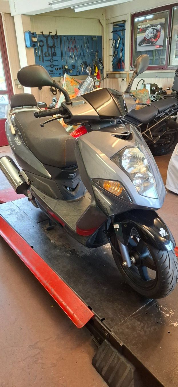 Daelim Scooter: Daelim Otello 125 FI – Usato da Reichenbach i. K. venduto da sugifranz 1