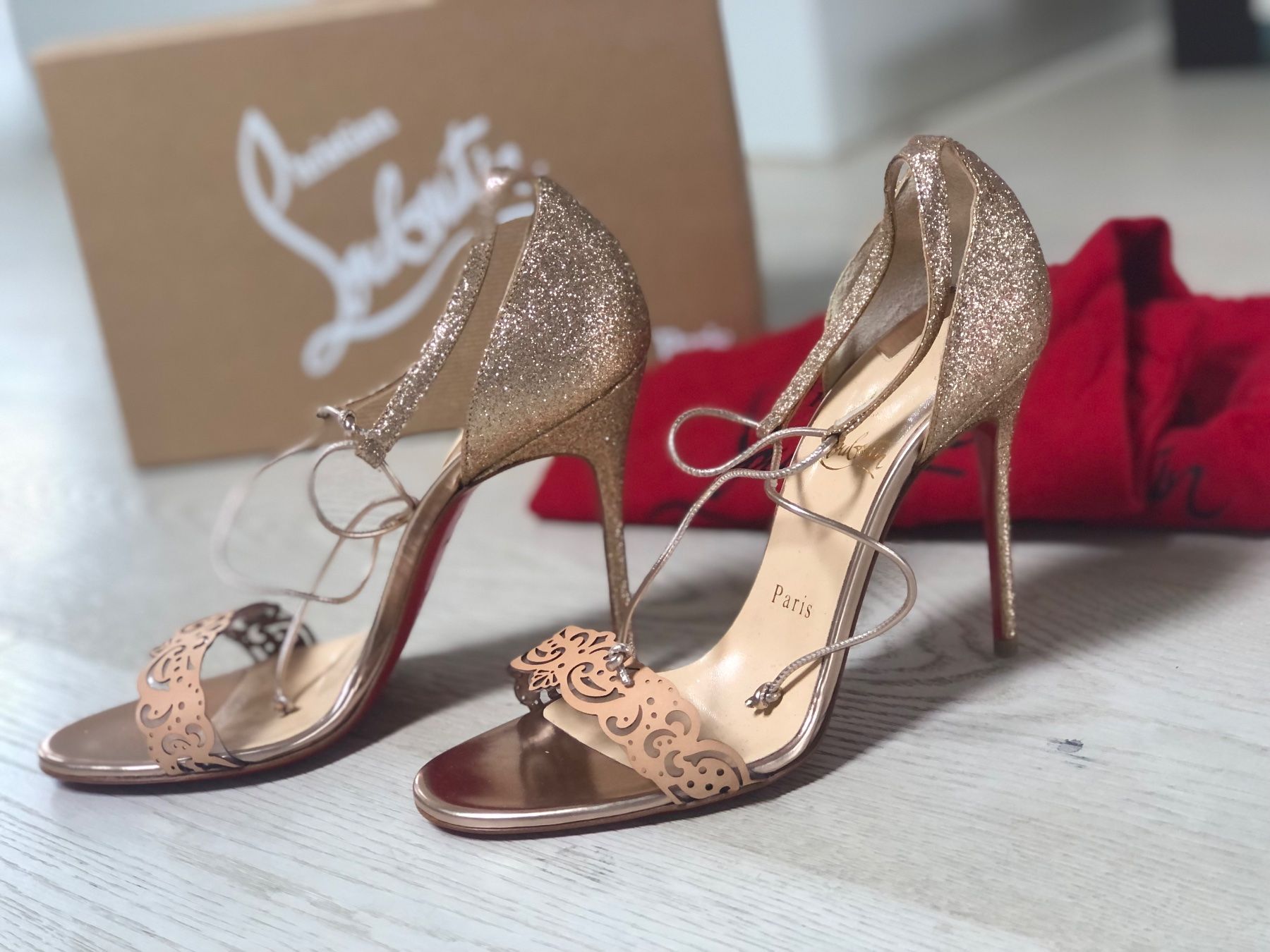 Christian Louboutin Scarpe da donna: Christian Laboutini Pumps, Gr. 37.5 – Nuovo (secondo la descrizione) da Unterägeri venduto da Lerchemeerenge 3