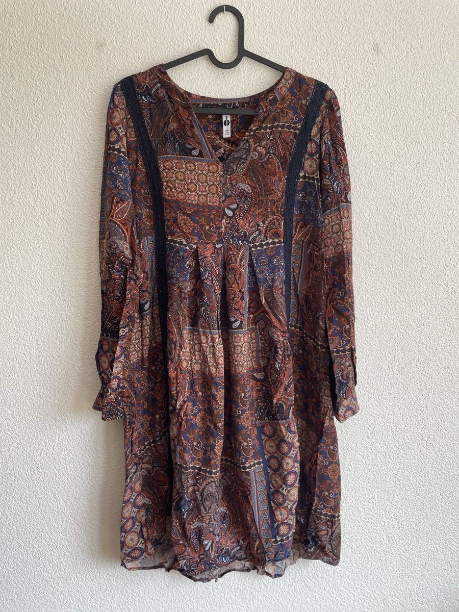 Vestiti: Kleid mit Muster - Grösse 40 - guter Zustand – Usato da Bettwiesen venduto da ele_jy6c