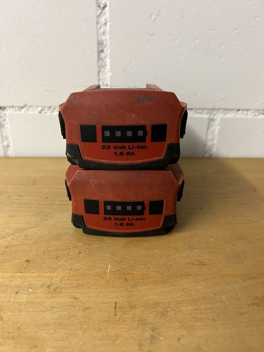 Hilti Akkus & Batterien: Hilti 1.6Ah Akku  – Gebraucht aus Holziken von 181281 2