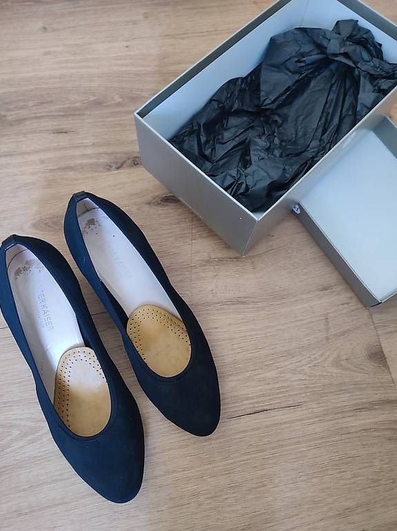 Damenschuhe: Pumps dunkelblau, Grösse 41 – Neu (gemäss Beschreibung) aus Sachseln von jas_ch 4