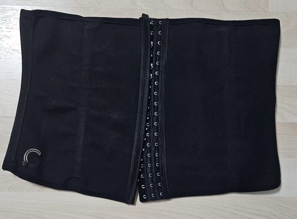 Sonstige Unterwäsche:     Figurformende Shapewear – Gebraucht aus Kreuzlingen von Lore2000
