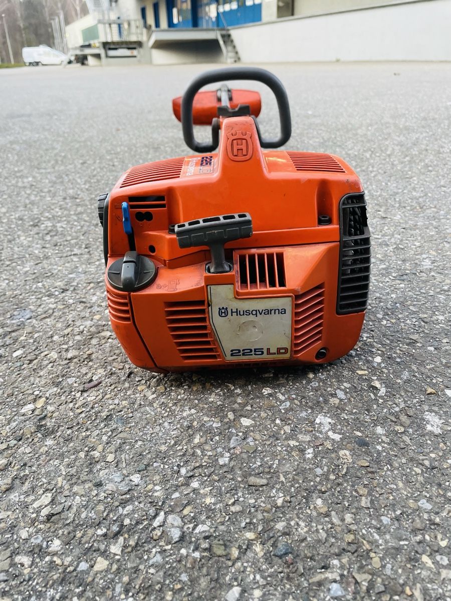 Husqvarna Tutti gli attrezzi: Rasentrimmer Husqvarna 225 LD – Usato da Würenlos venduto da Shop_Shop 4