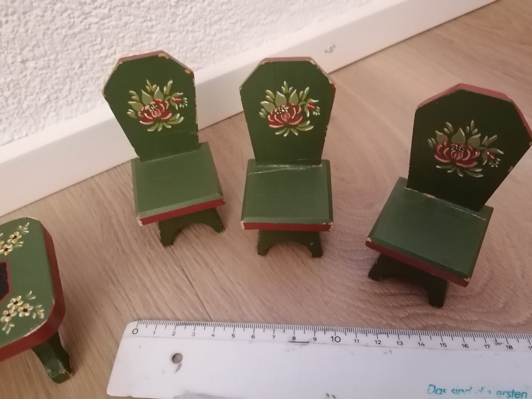 Puppenhäuser & -möbel: Handbemalte Puppenmöbel – Gebraucht aus Krauchthal von Nati_H 2