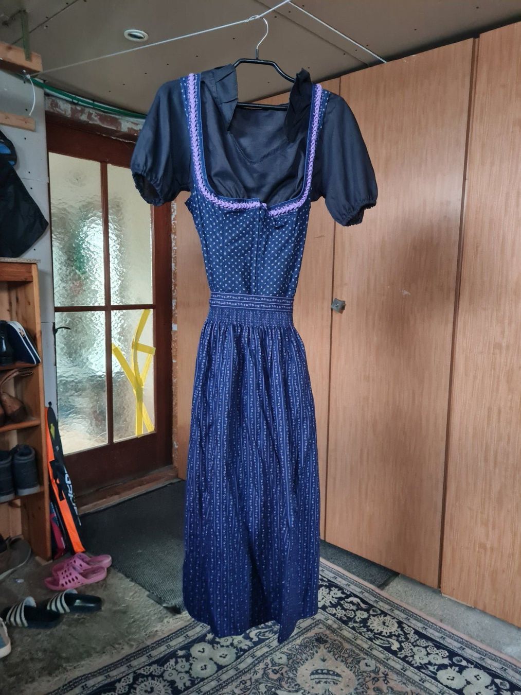 Kleider: Dirndl Set , Grösse S – Gebraucht aus Coeuve von Nelly2