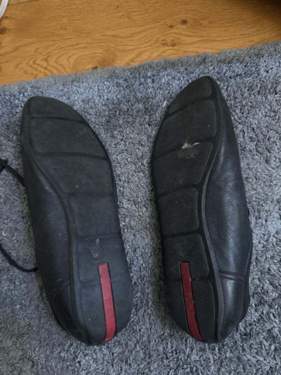 Prada Scarpe da uomo: Black Prada flat shoes – Usato da Morges venduto da osc_klm9 1