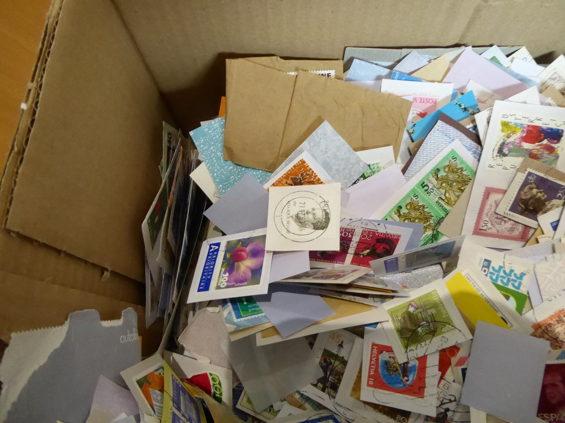 Tous les timbres: Kiste Briefabschnitte – D'occasion à Rothrist par swisstools 2
