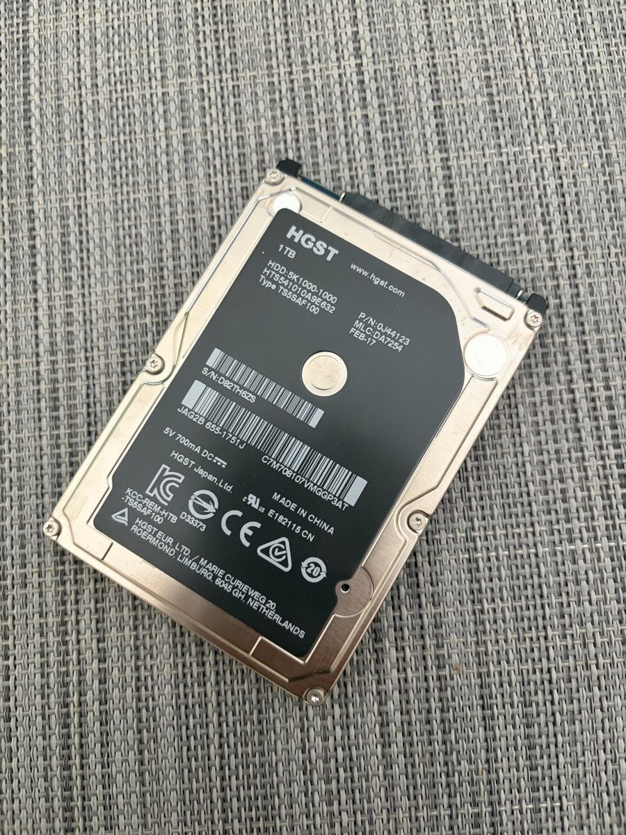Dischi rigidi: HGST 5K1000 1TB – Usato da Basel venduto da Mr.Krabs1990
