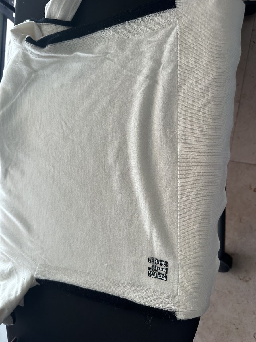 Marc Cain Pulls & Sweat-shirts: Marc Cain Pullover weiss – D'occasion à Buchs SG par Sunie 3