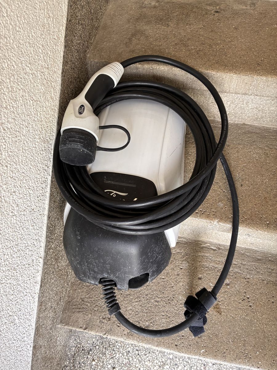 Caricabatterie: Ford Wallbox / Ladestation Typ 2 defekt – Difettoso da Schaffhausen venduto da Sepelino