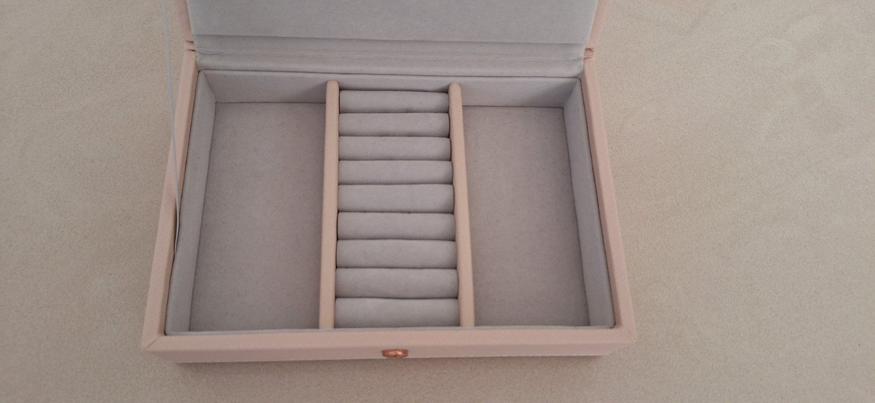 Portagioie: Stackers Taupe Mini-Schmuckkästchen – Usato da Richterswil venduto da uscars 1