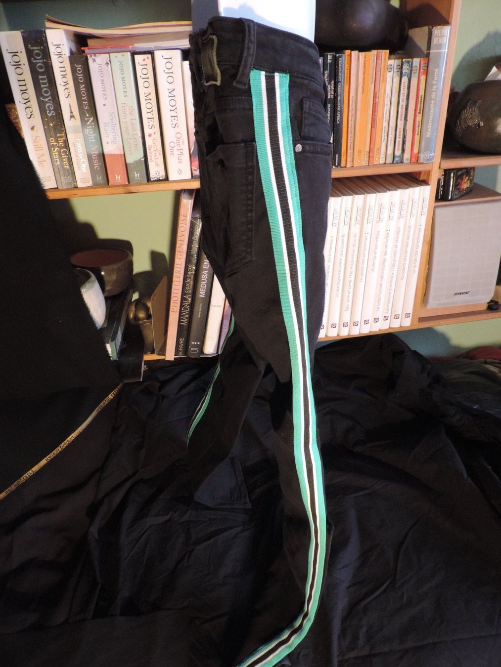 Hosen: pantalon noir stretch – Gebraucht aus Genève von Axelle333 5