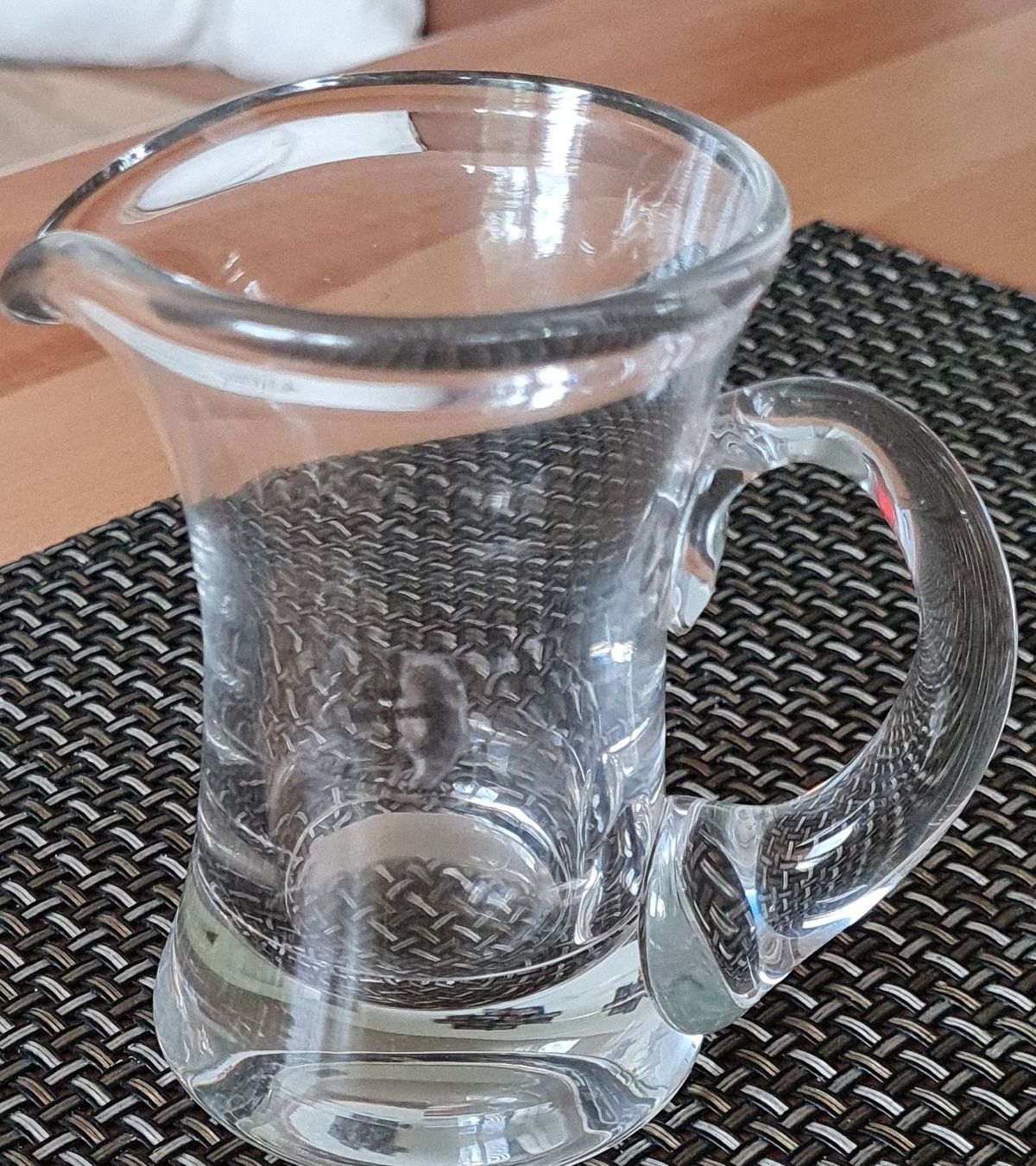 Glasi Hergiswil Karaffen: Glasi Hergiswil Crem - Milchkrüglein – Neu (gemäss Beschreibung) aus Münsingen von Cuci31