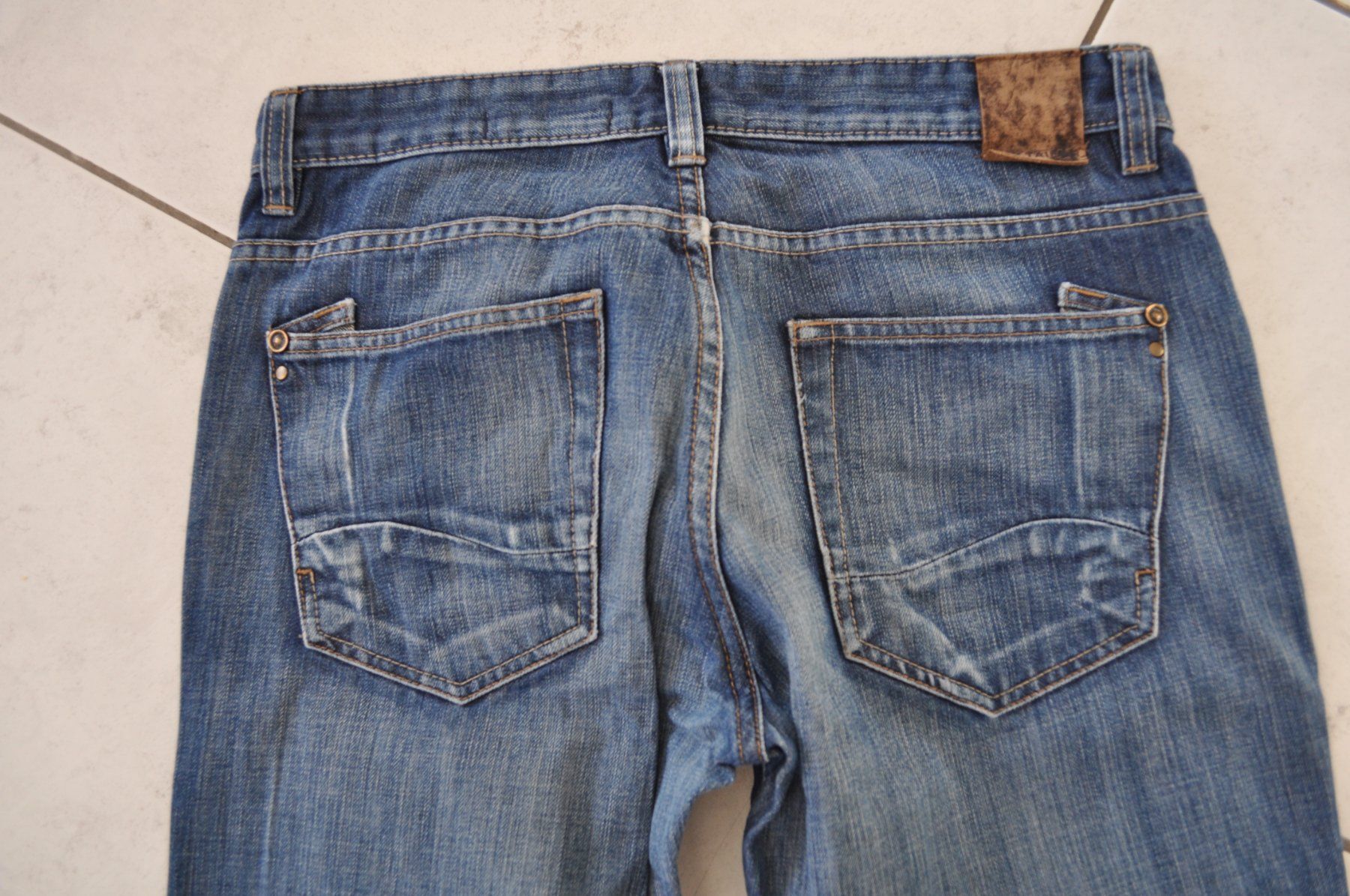 Tom Tailor Jeans: Jeans von Tom Tailor – Usato da Grüsch venduto da Benggeli 2