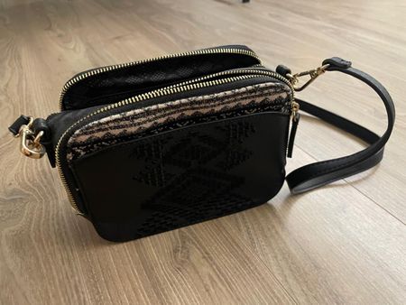 Sac bandoulière / Pochette Desigual noir & jacquard 