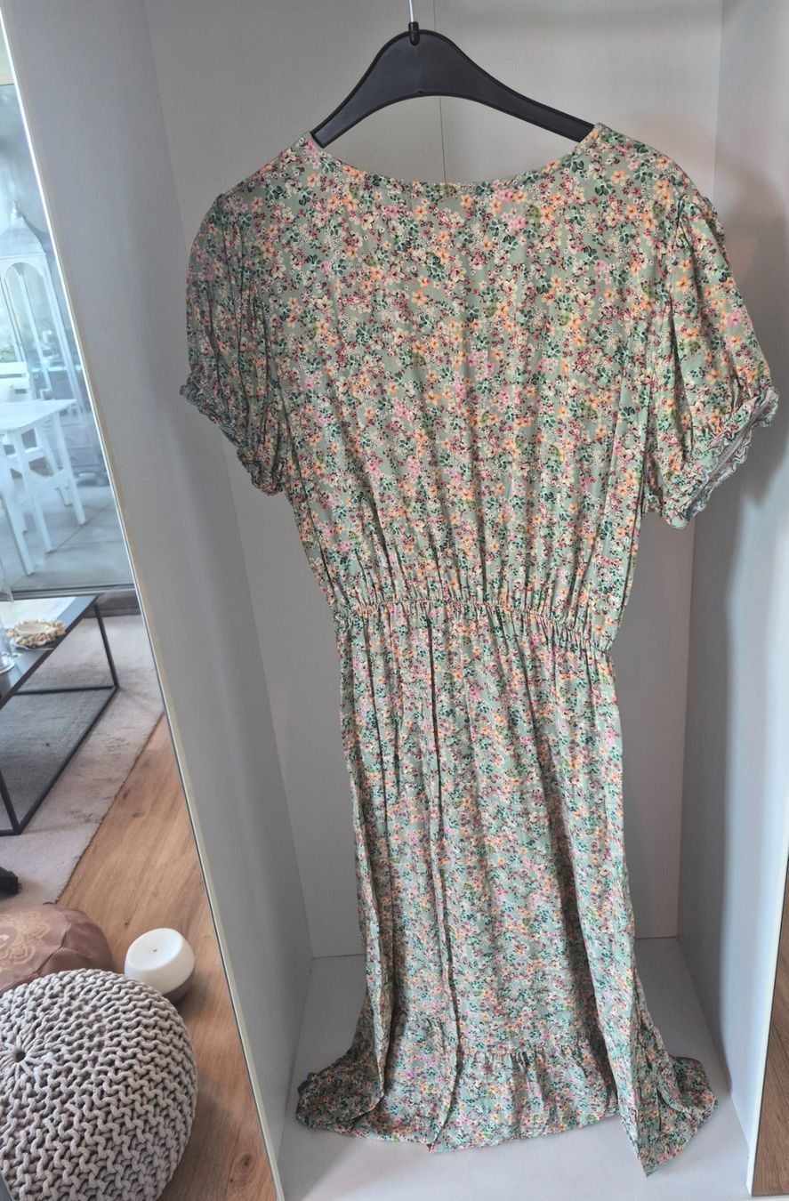Cream Vestiti: Cream Kleid mit Blumenmuster Grösse S/M – Usato da Rapperswil SG venduto da Sunshine1117 1