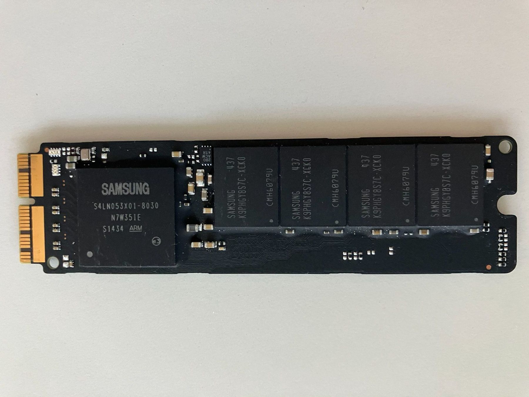 Apple Harddisks: Apple SSD 512GB geprüft – Gebraucht aus Meisterschwanden von Discus0 1
