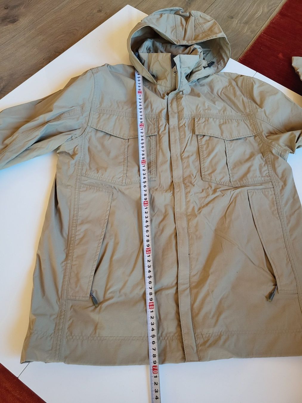 Jacken: AIGLE - Veste Avec Capuche Dans Le Col, Comme Neuve, M – Gebraucht aus Haute-Nendaz von DetoutDerien 2