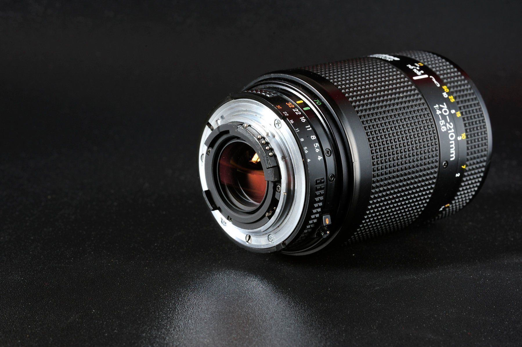 Nikkor Objektive: Nikon Nikkor 70-210 – Gebraucht aus Fleurier von im_ghl 2