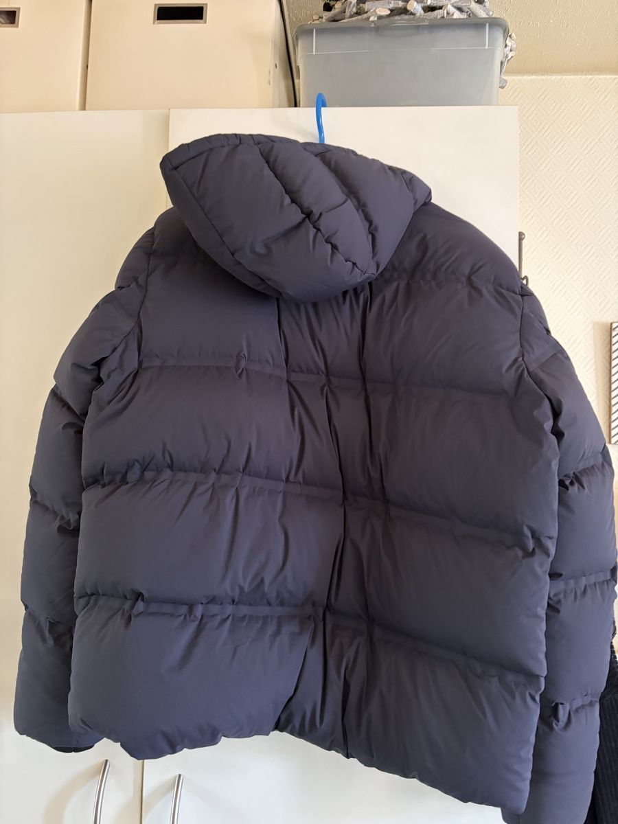 Tommy Hilfiger Jacken: Tommy Hilfiger Herrenjacke – Gebraucht aus Basel von Brunner.T 2
