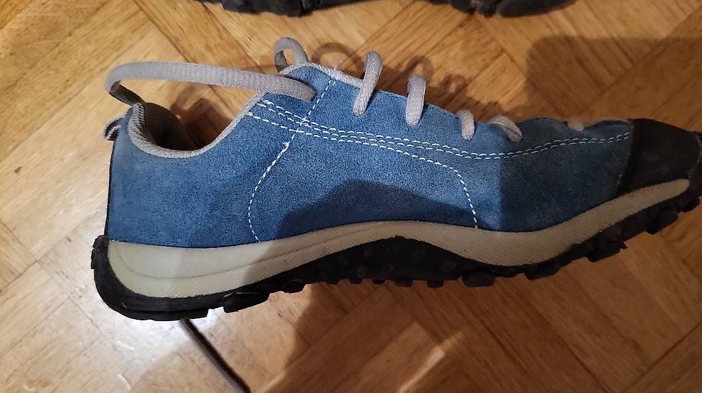 Trevolution Scarpe per ragazzi: Kinderschuhe Gr. 36 – Usato da Rorschacherberg venduto da Maku007 2