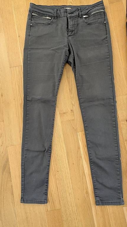 Pantaloni: Orsay Hose grau, Grösse 38 – Usato da Breitenbach venduto da ani_tc2l