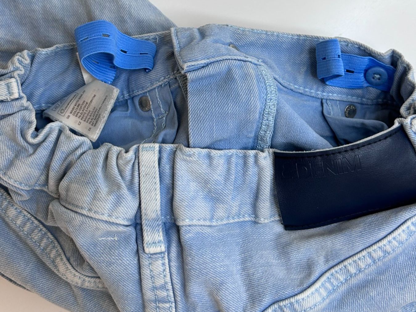 H&M Pantaloni: H&M Denim Shorts – Usato da St. Gallen venduto da look-twice 6